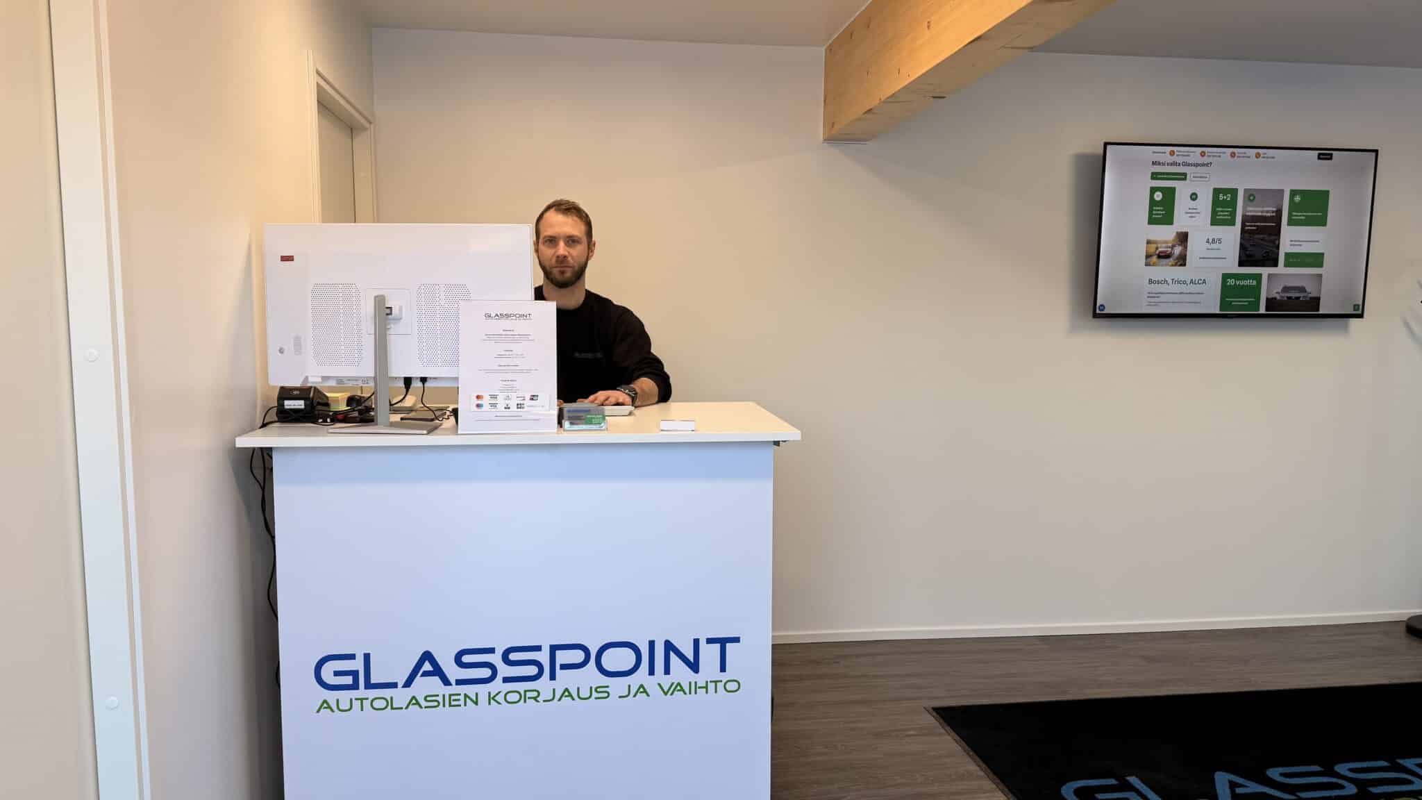 Glasspoint Kerava asiakaspalvelu - tuulilasin vaihto ja vakuutusasiat