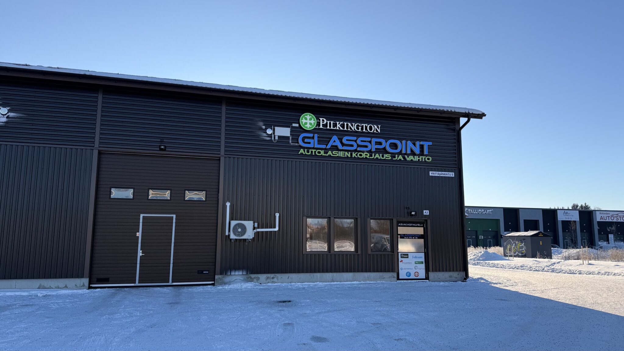 Tuulilasin korjaus Riihimäki